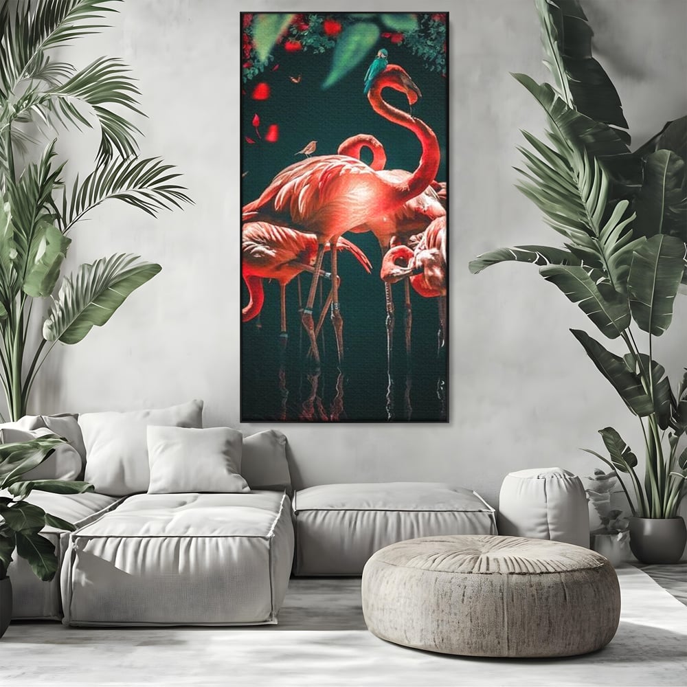 Tablou canvas cu tablou canvas cu flamingo roz, in rama de aluminiu negru, pe perete intr-un living
